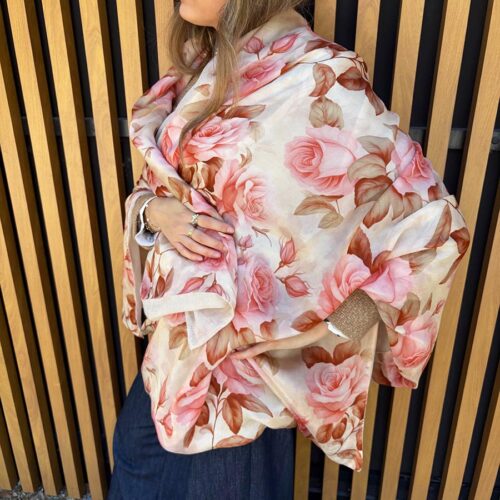 Fular de seda con forro reversiblebeige con rosas Julunggul
