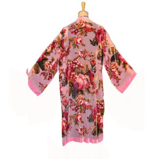 Kimono de terciopelo devore rosa con flores Julunggul