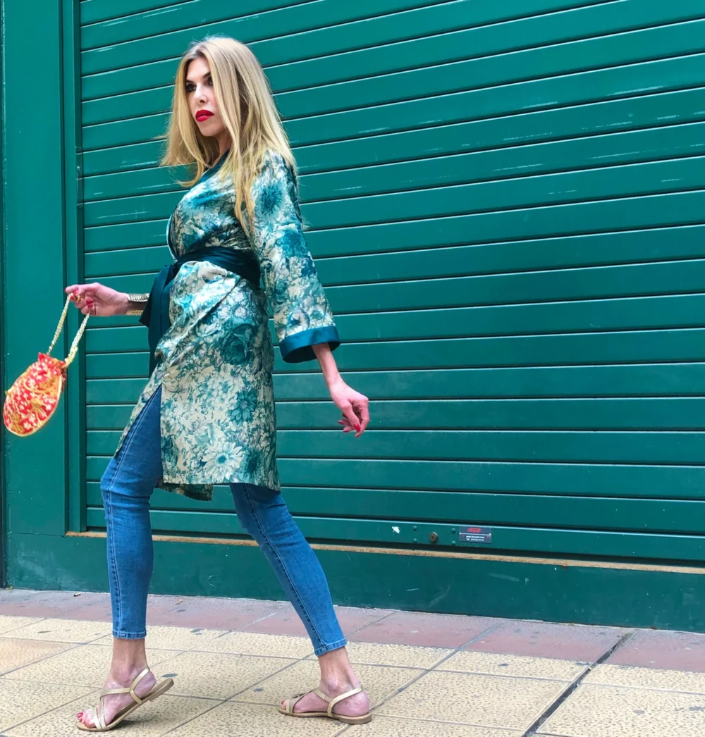 kimonos para boda en seda Julunggul