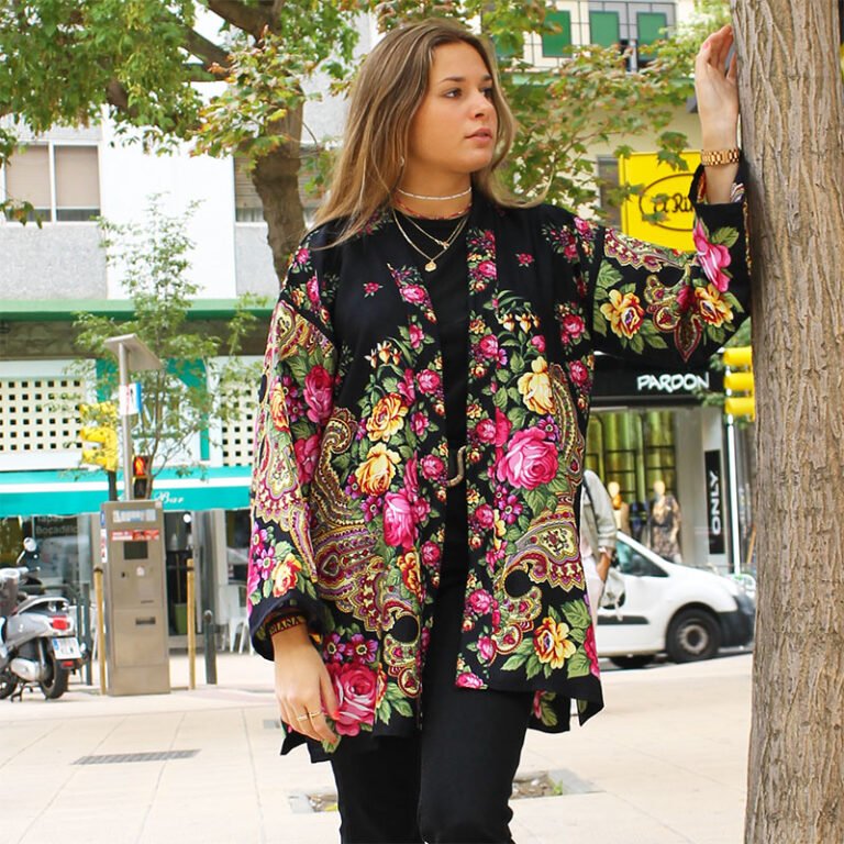 kimono mujer negro flores fucsia julunggul 5