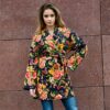 kimono de cretona azul con flores 2
