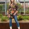 kimono de cretona azul con flores 3