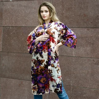 kimono de terciopelo devore flores 3