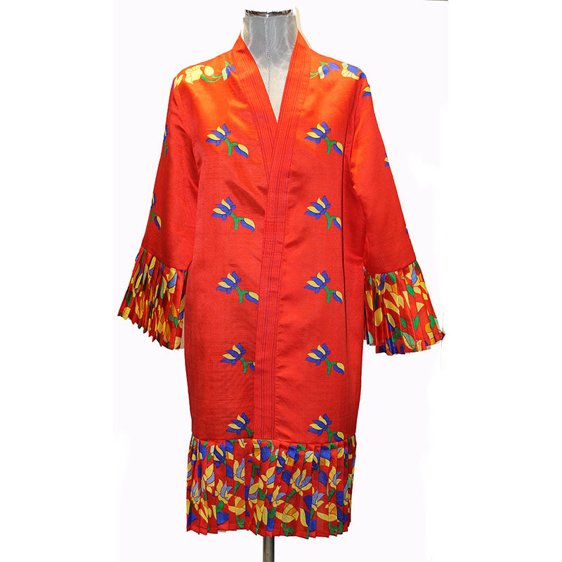 kimono de semi seda rojo con pliegues 1 julunggul