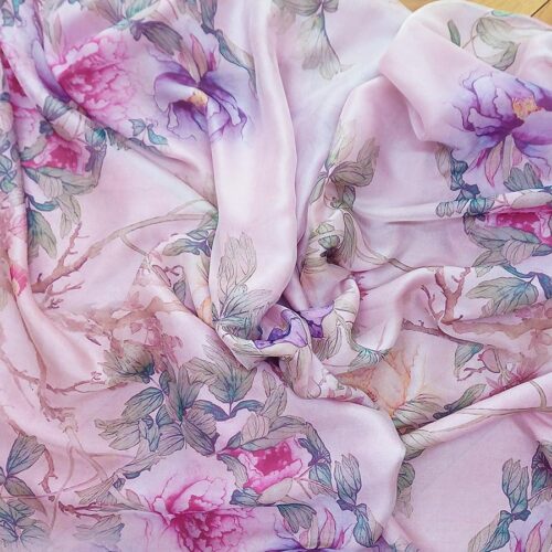 Pañuelo de seda Rosa con flores Julunggul