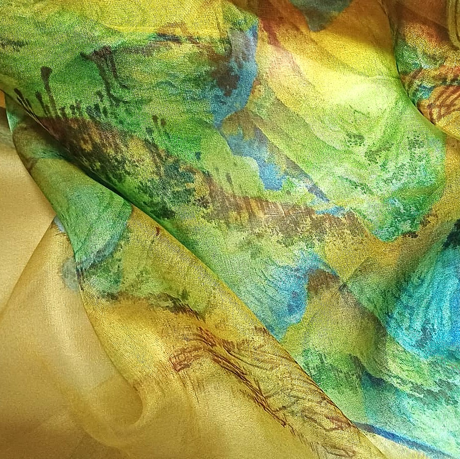 Fular de seda 100% estampado amarillo y verde Julunggul