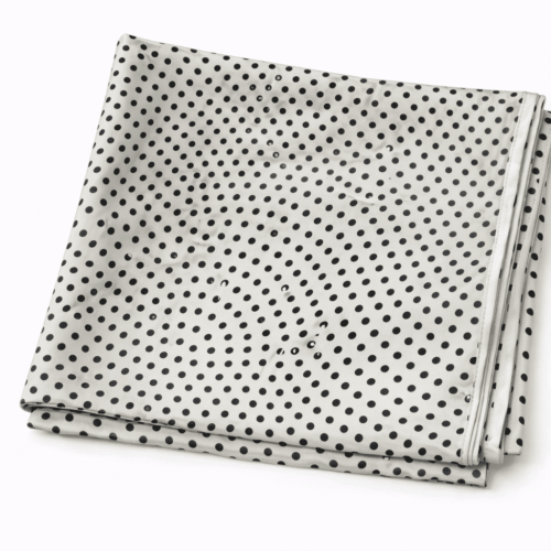 Fular de seda con forro reversible beige con lunares negros