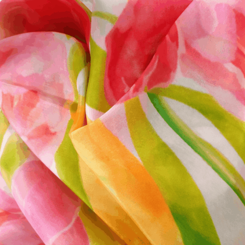 Fular de seda natural blanco con tulipanes rosas y amarillos