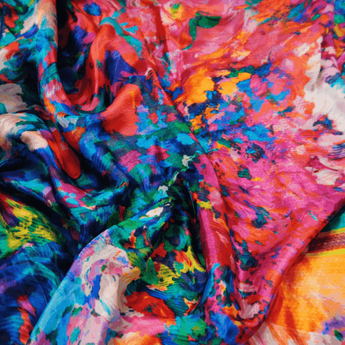 Fular de seda natural paisaje azul klein y rosa