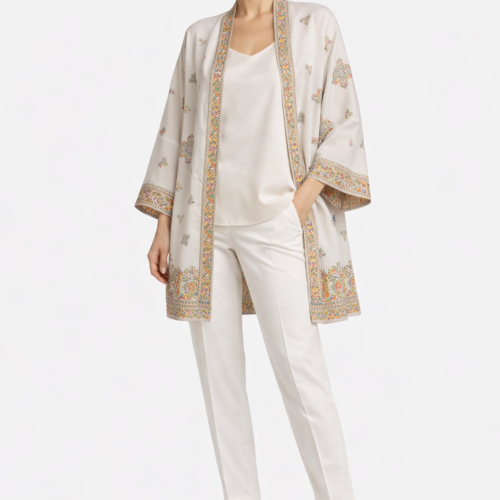 Kimono de semiseda crudo estampado con cenefas orientales