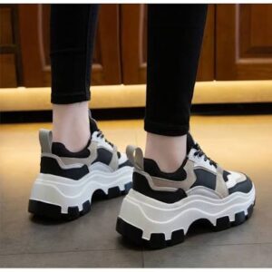 zapatillas con grandes suelas